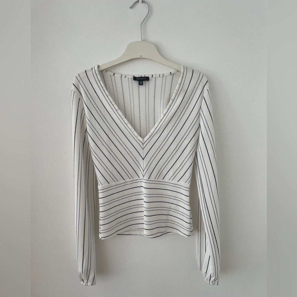 Dynamite White and Black V-Neck Blouse